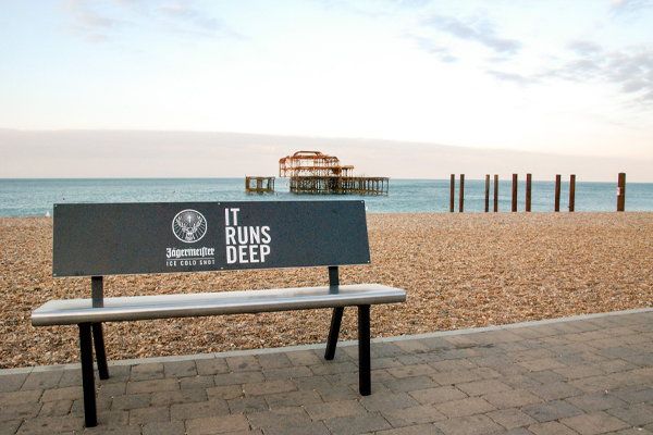 Street-Furniture-from-Dragon-Bench-on-Brighton-Seafront-