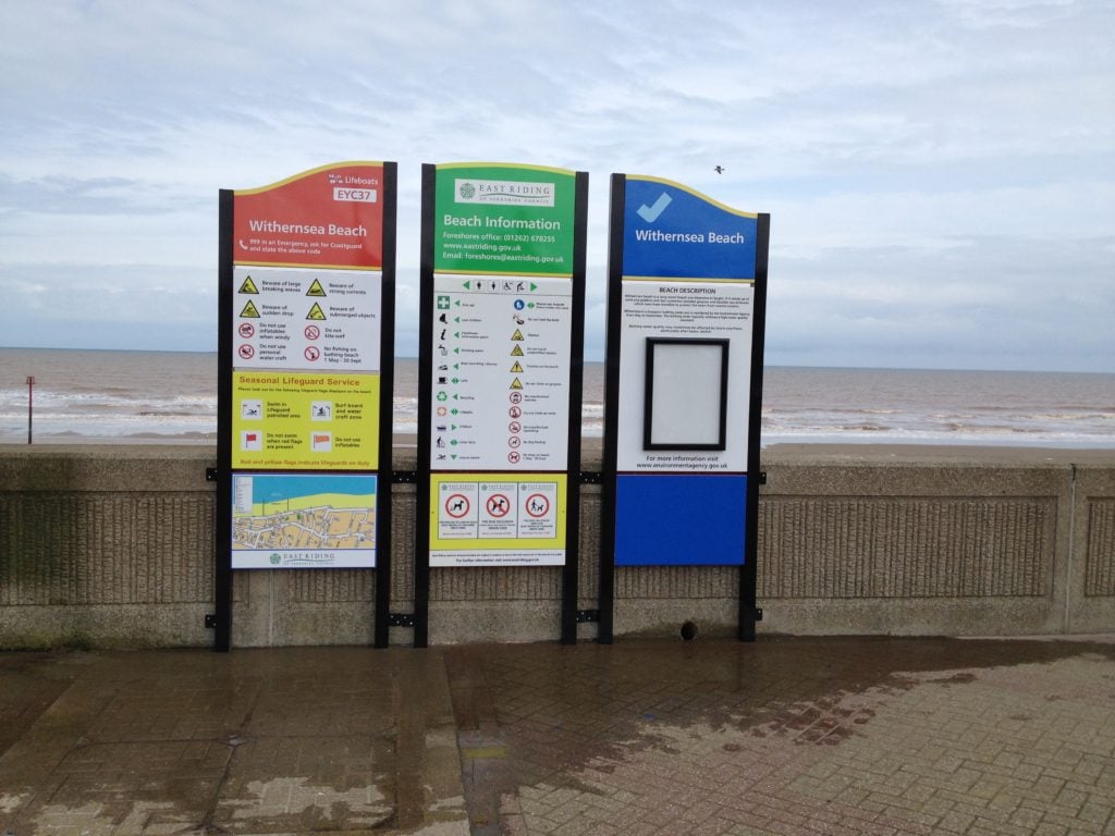 product-post-mounted-signs-3
